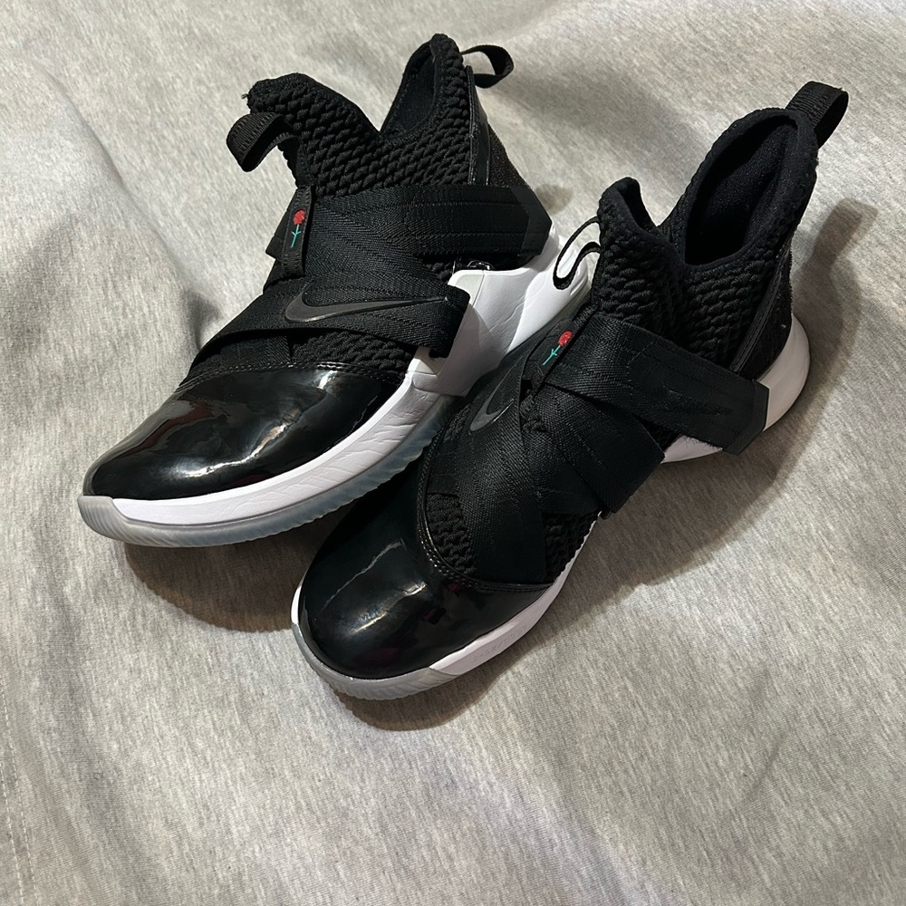 Nike Black and White High-Top Athletic Shoes